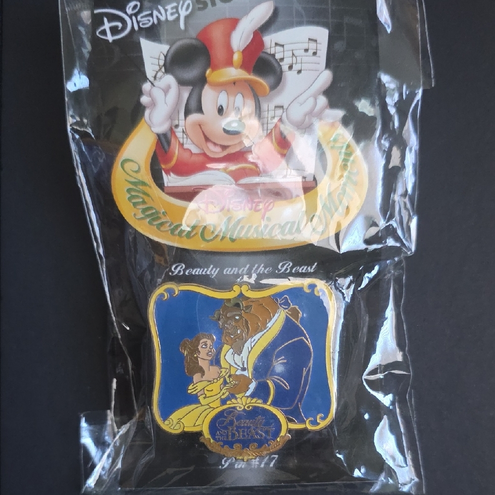 Disney Store Magical Musical Moments Pin #17 Beauty And The Beast